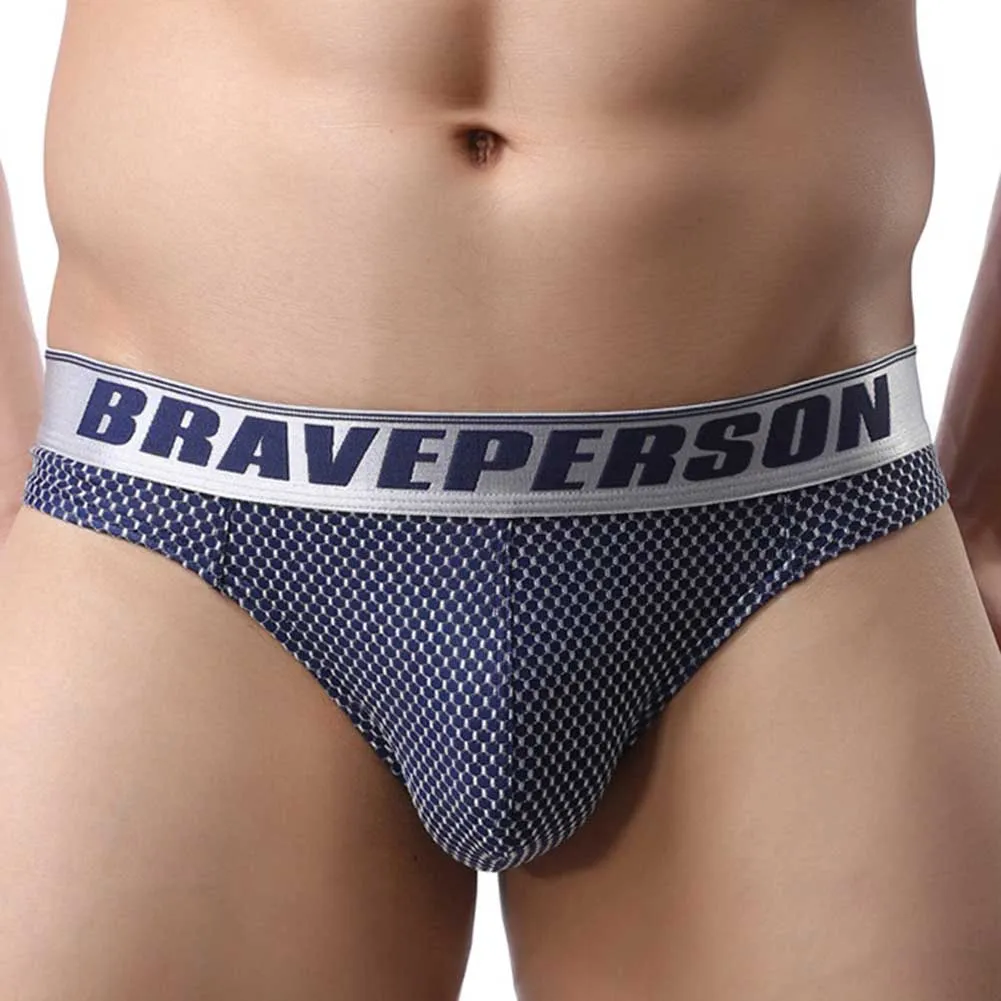 Рисунок 3 - Мужские трусы с прозрачным выпуклым мешочком