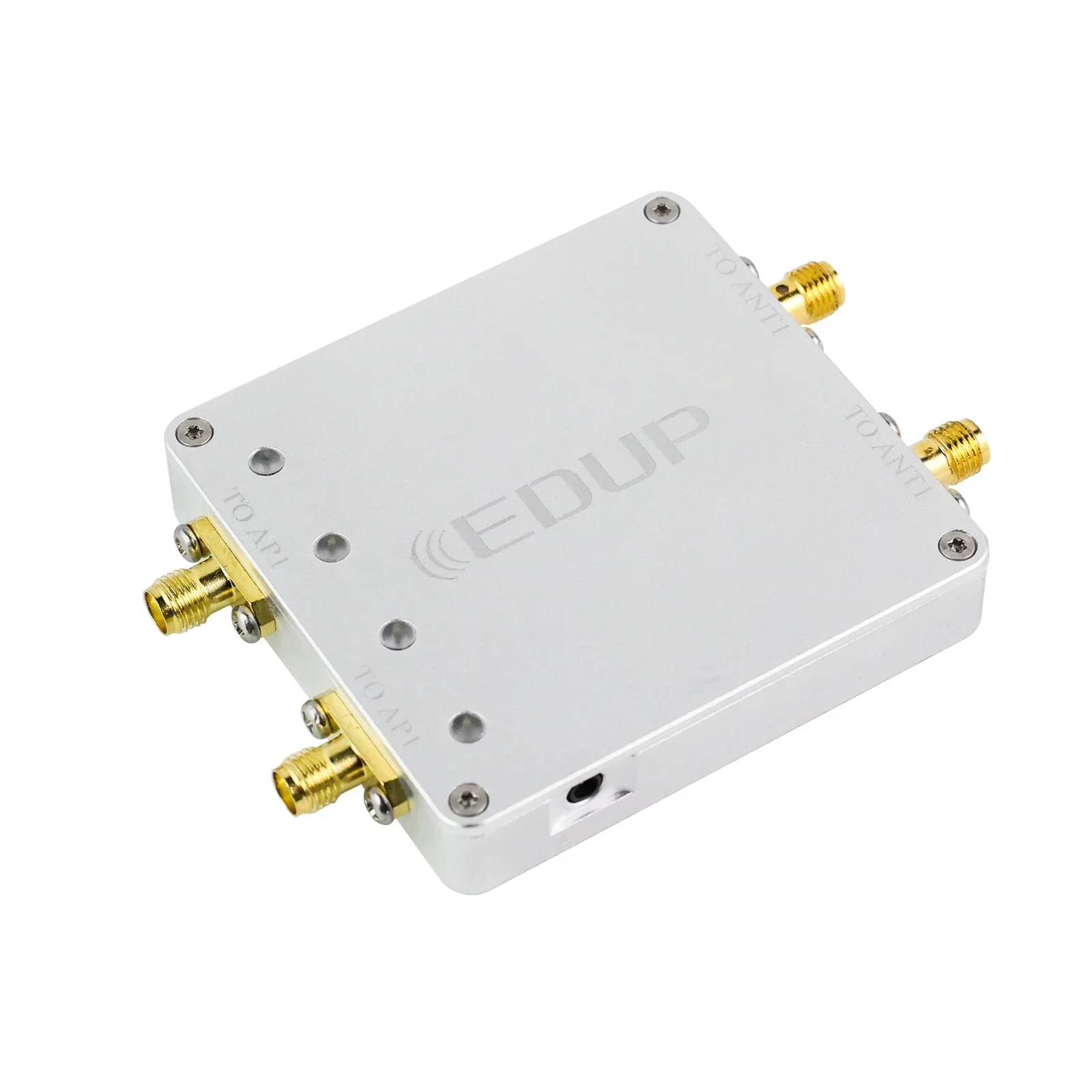 Détail des ports Ethernet et bouton WPS sur l'amplificateur de signal WiFi 2.4GHz 5.8GHz, faible bruit.