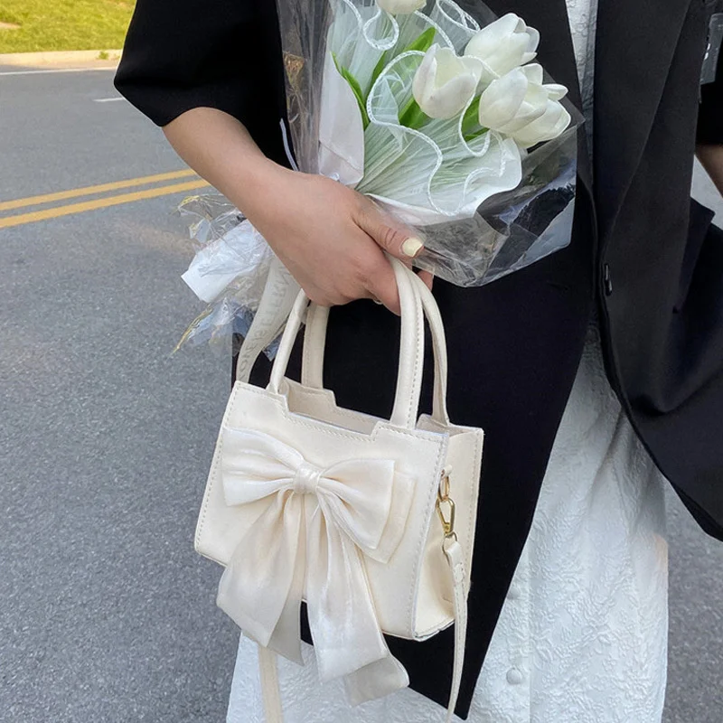 New High Quality Shoulder Bag Sweet Girl Oblique Straddle Crossbody Bags for Women Bow Commuter Handbag Female Bag