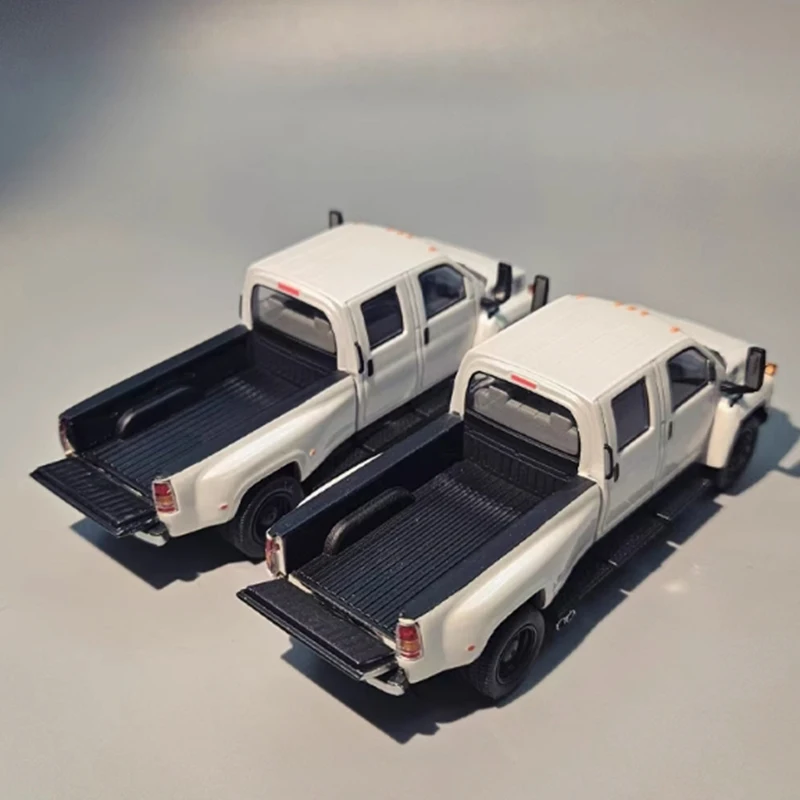 GOC 1/64 GMC Topkick & Kodiak Pickup Truck Model Car
