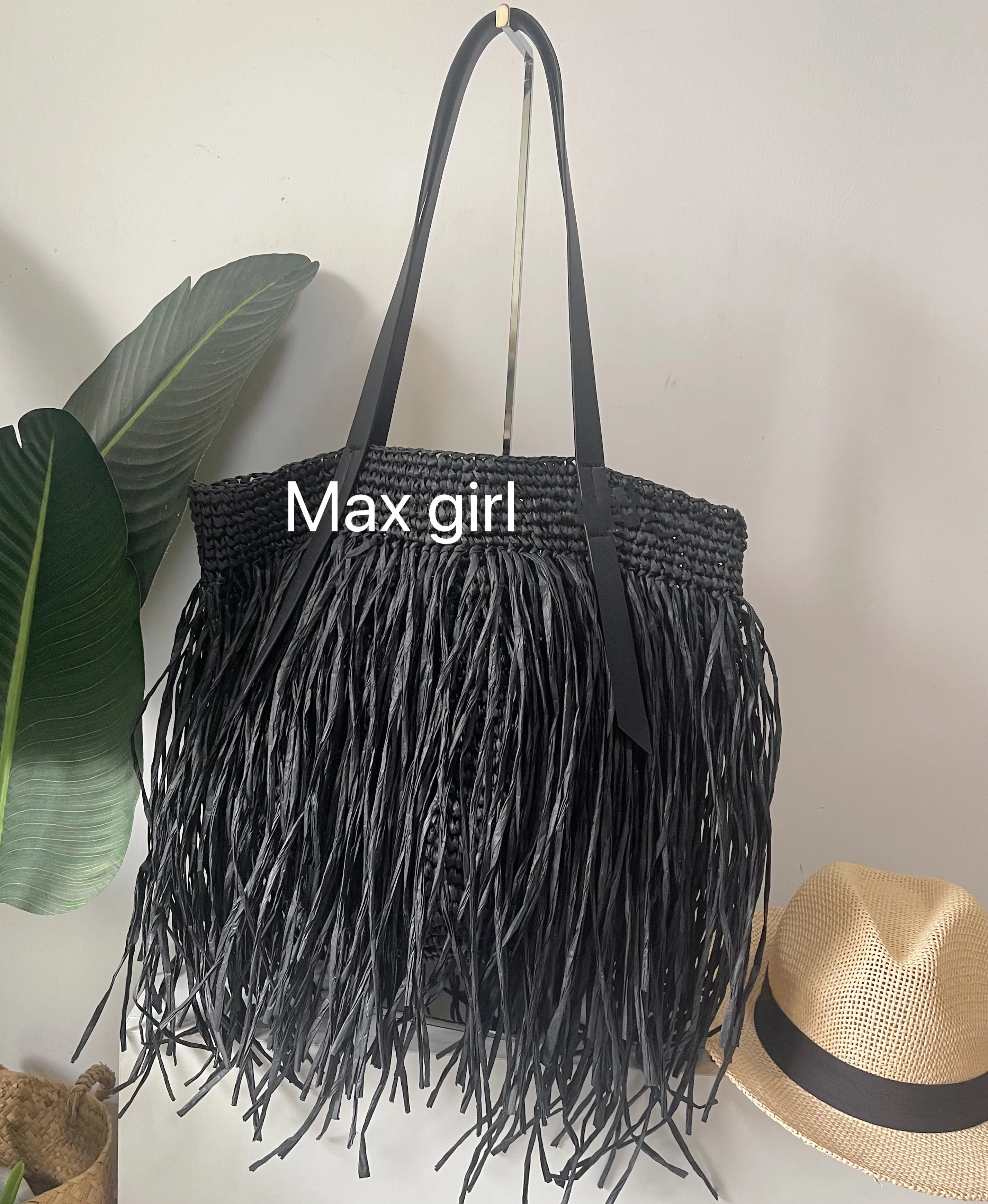 Hollow Out Tote Bags For Women Luxury Designer Handbag Purse New Weave Large Capacity Tassel Shoulder Straw Beach Bag