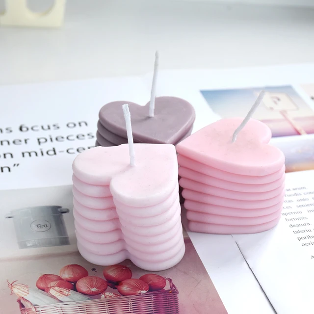 3D Rotating Heart Candle Mold 4