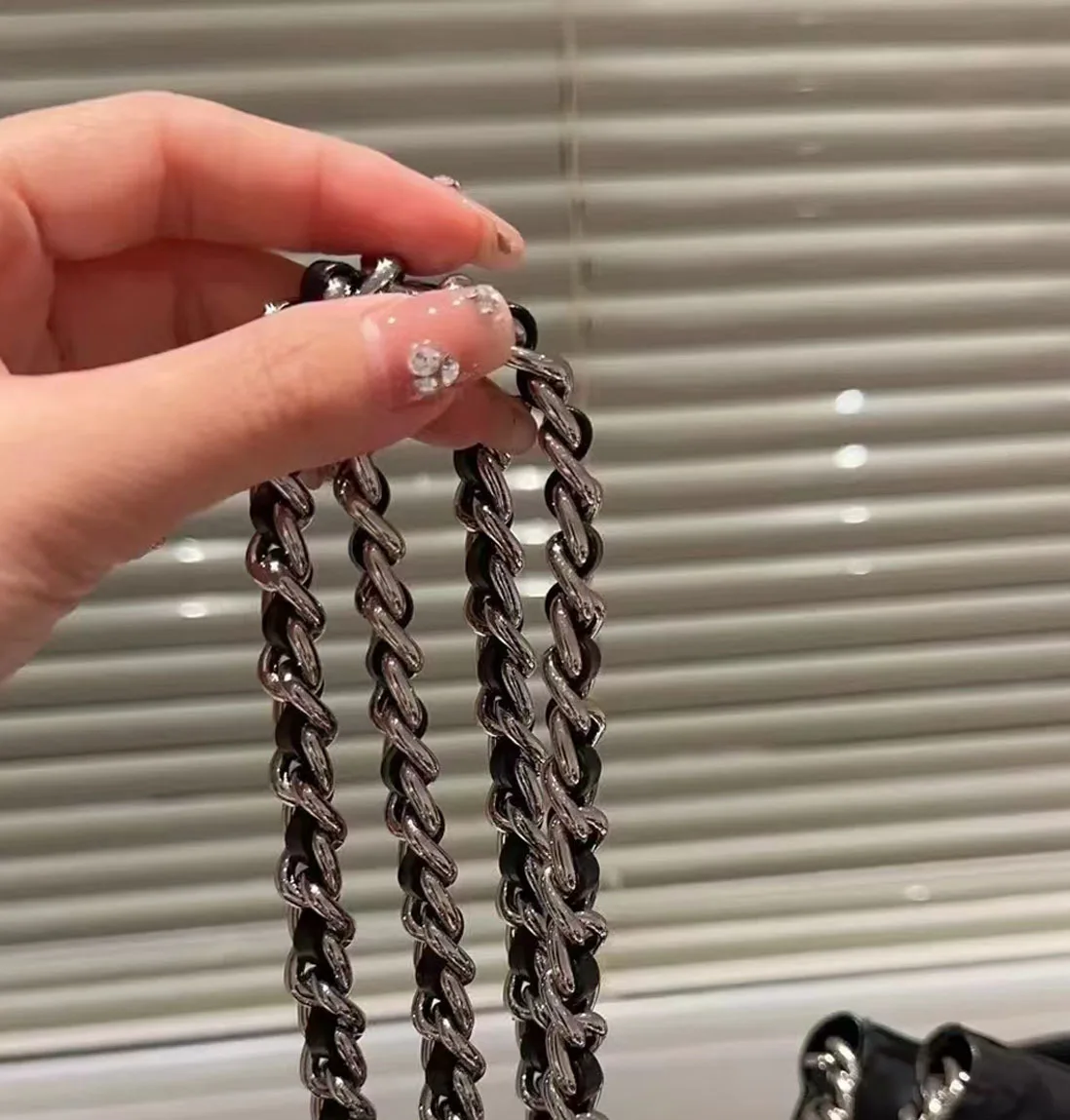 P Family Bag Women's 23 New Large Capacity Chain Tote With Advanced Sense Commuting Versatile One Shoulder Underarm