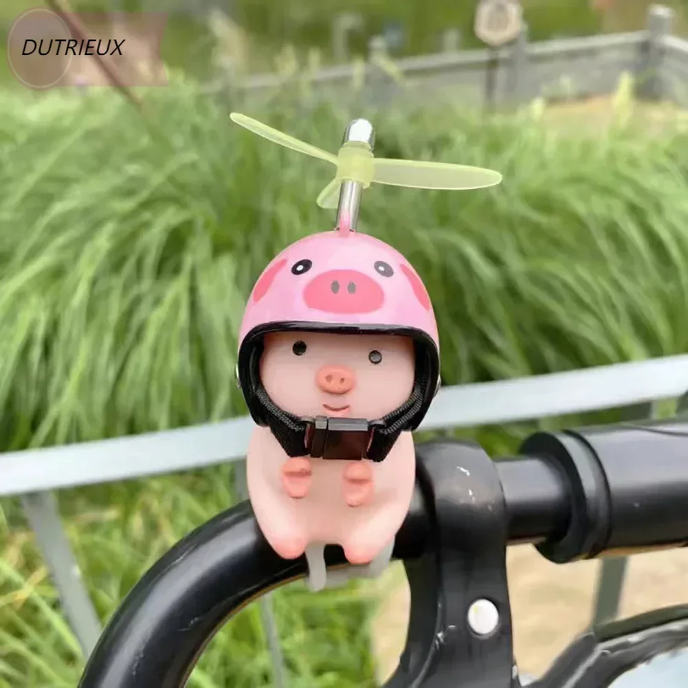 

Wind Broken Car Cute Little Pink Pig with Helmet Propeller Wind-breaking Duck Road Bike Motor Helmet Riding Cycling Car Decor