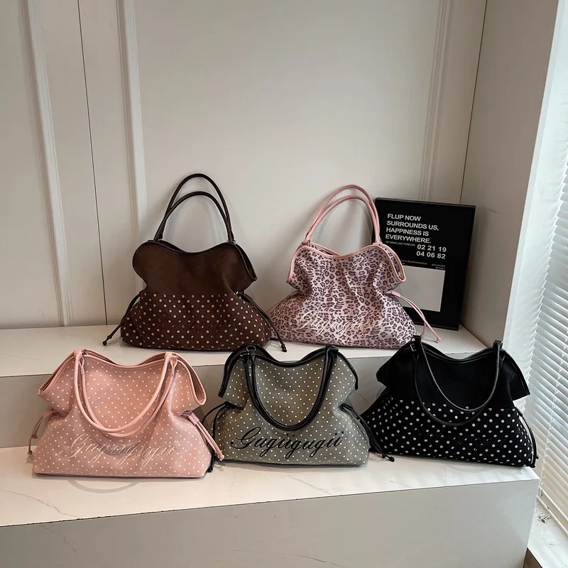 Borsa a Spalla da Donna Y2K alla Moda, Borsa a Mano Dolce con Pois, Borsa Tote Coreana Casual Versatile con Stampa Leopardata Marrone Satinata - immagine 2