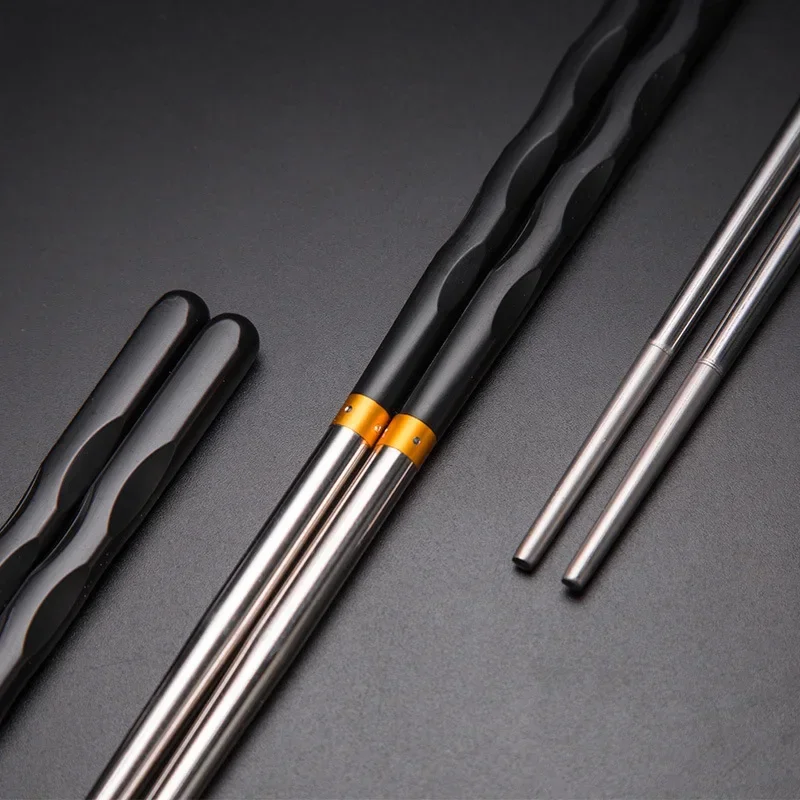 Chinese Chopsticks Metal Food Sticks 304 Stainless Steel Sushi Noodles Chopsticks Non Slip Kitchen Reusable Tableware Chopsticks