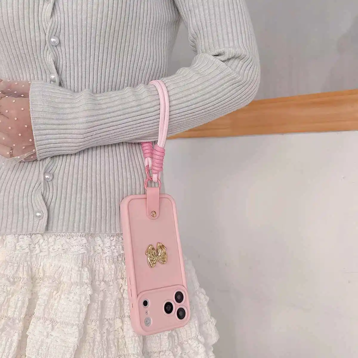 Golden Bow Strap Rope Phone Case with Enhanced Grip and Durability