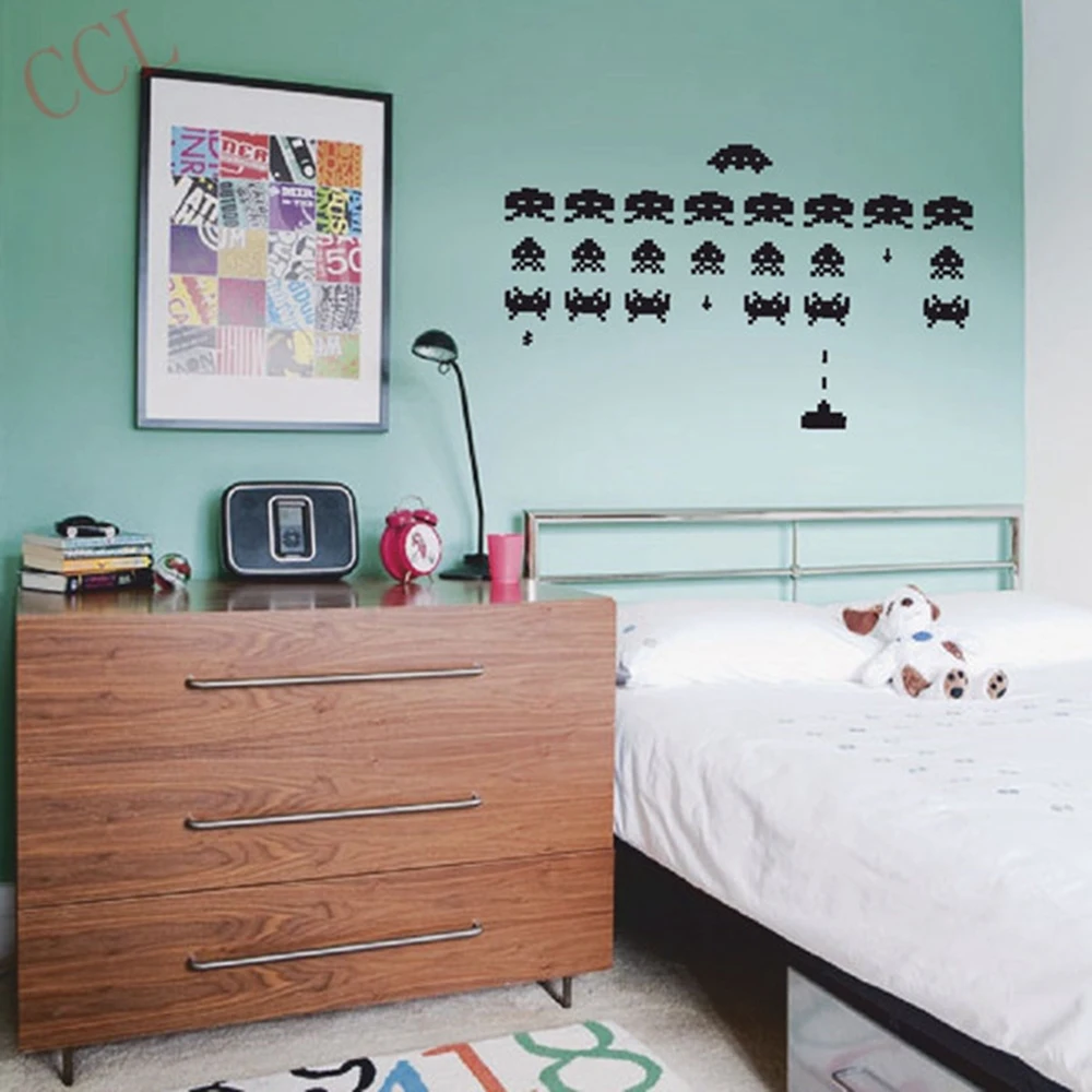 Gamer Vinyl Stickers Space Invaders Video Game Play Room Kikd Boys Wall Decal Removable Yt6923