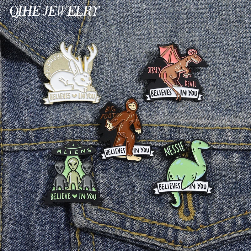 

Creative Aliens Believe In You Enamel Pin Cartoon Nessie Jersey Devil Animal Brooches Lapel Backpack Badge Funny Jewelry Gifts