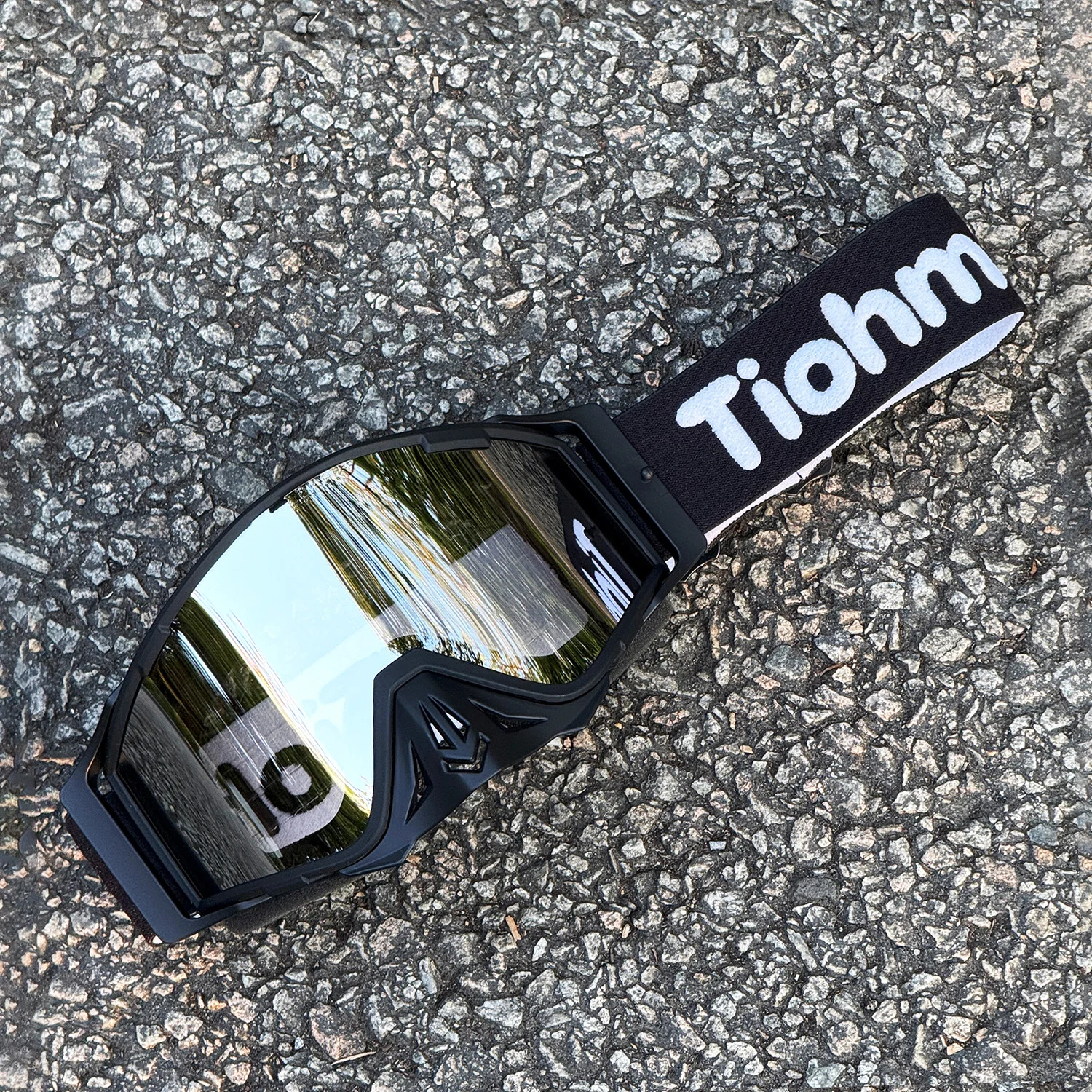 All-Terrain Anti-Fog Goggles with Colorful Frame & Multi-Tone Lenses
