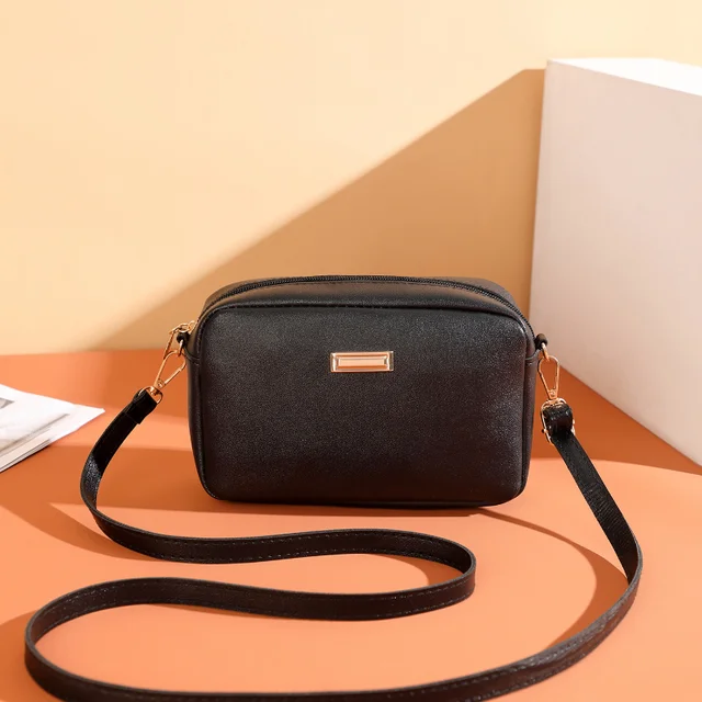 Girls messenger bag solid color shoulder bag simple design PU leather lightweight small bag suitable for children's fashion