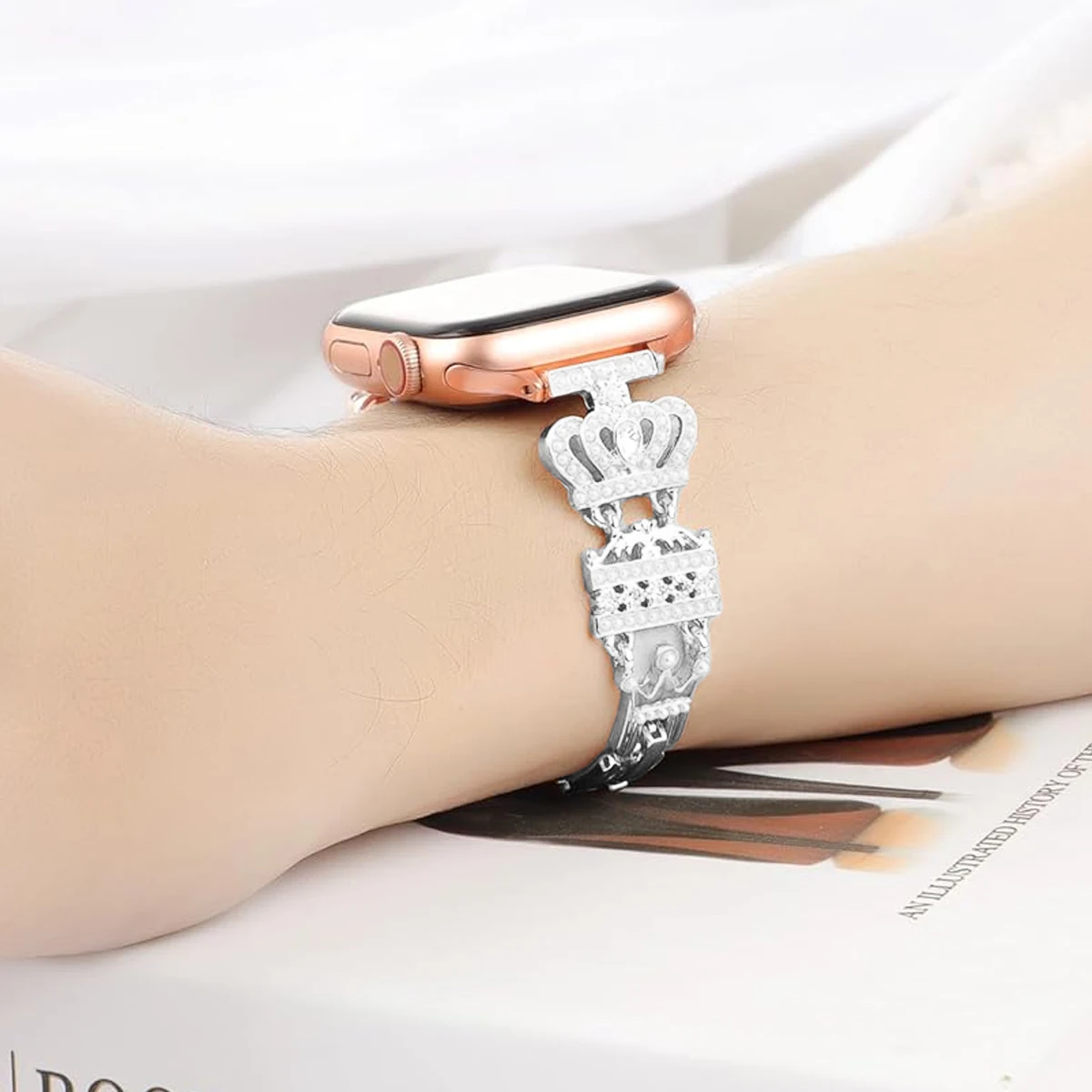 Elegant Women's Luxury Pearl Bracelet Watch Band with Crown Case