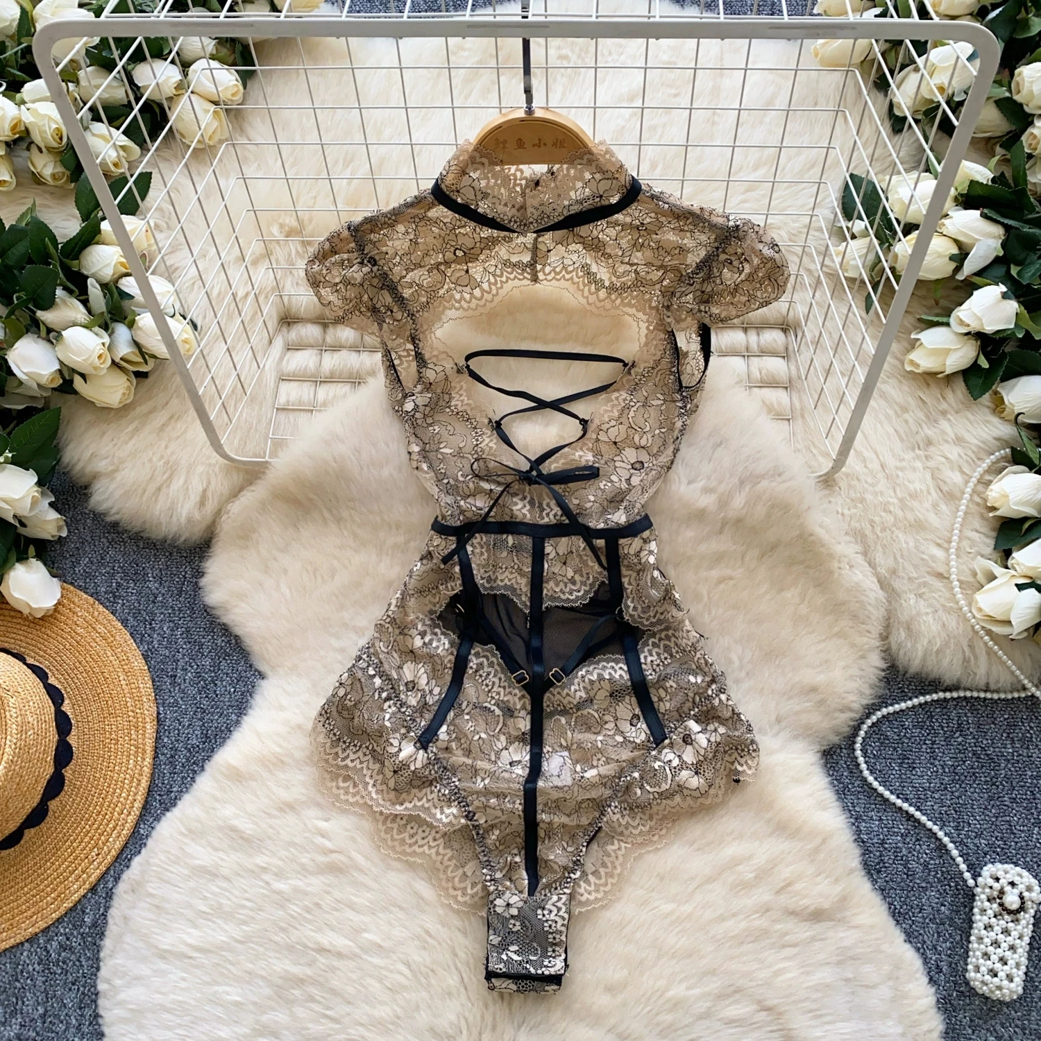 Body sexy in pizzo con mesh trasparente e ricamo floreale donna_voghion.com