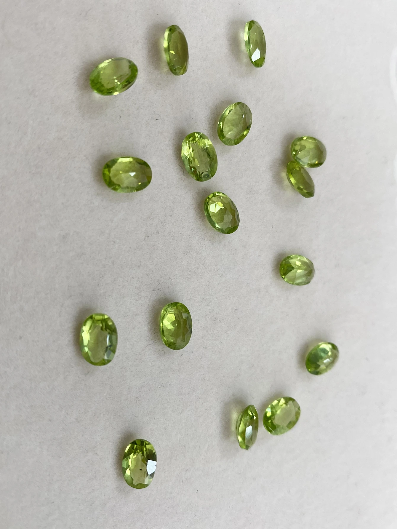 Factory Natural Olivine Peridot Loose Stone Round Cut Gems ​for Earring Ring Necklace Jewelry Making Accessories For loose gemstones