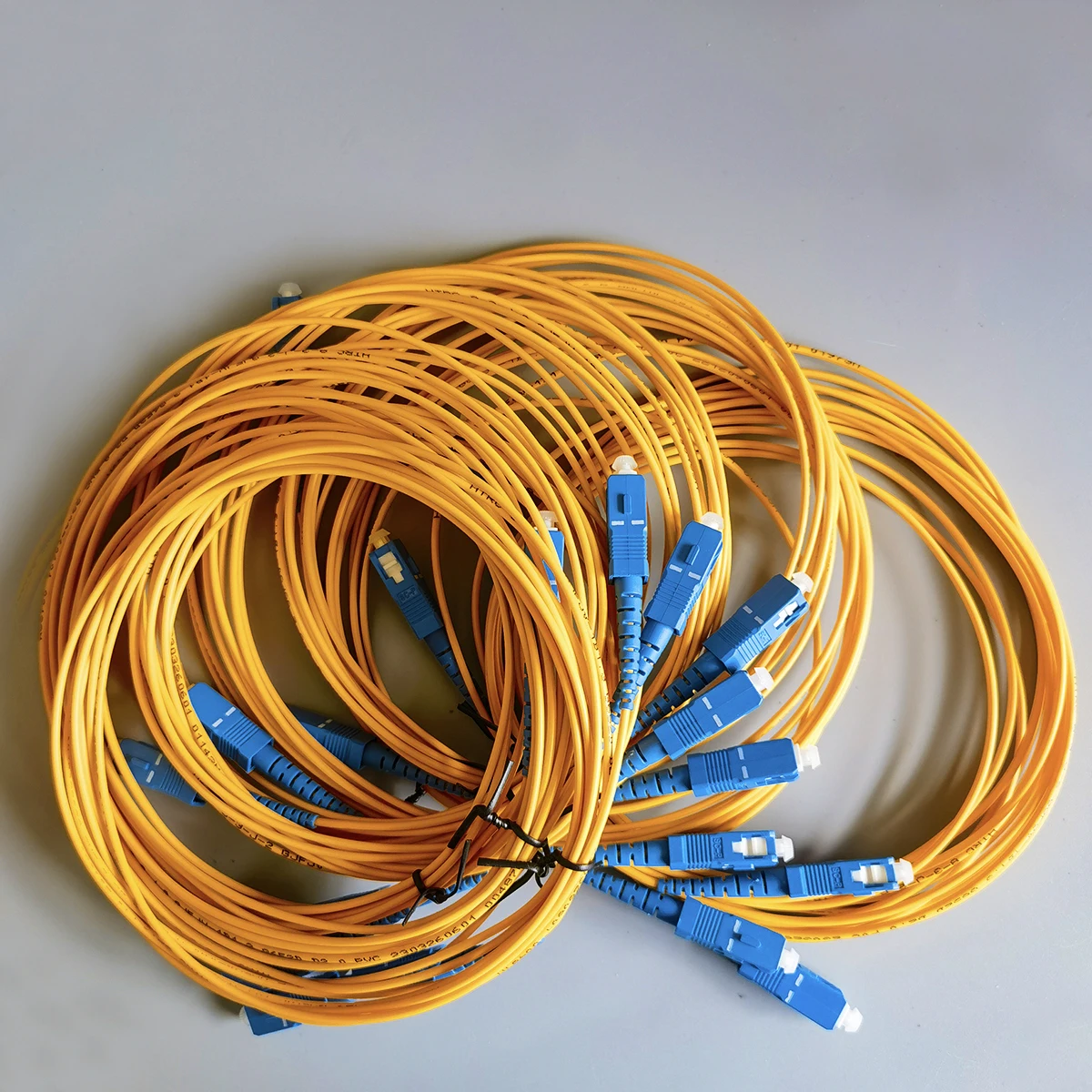 10pcs 3M Fiber Opitcal Cable SC/UPC Single Mode G652D Optical Patch Cord FTTH Fibra Optica 2.0mm Fiber Optic Network Cable