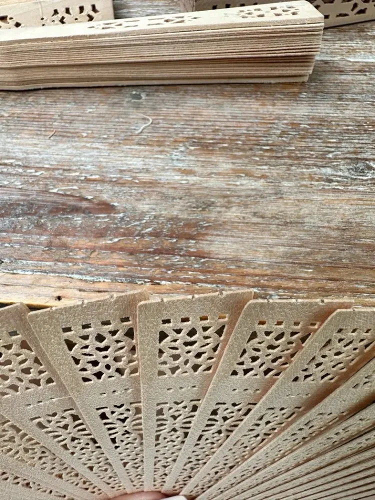 Personalisierter Holz-Handfächer, faltbarer Fächer, Hochzeits- und Partydekoration, Geschenk – Detail 1