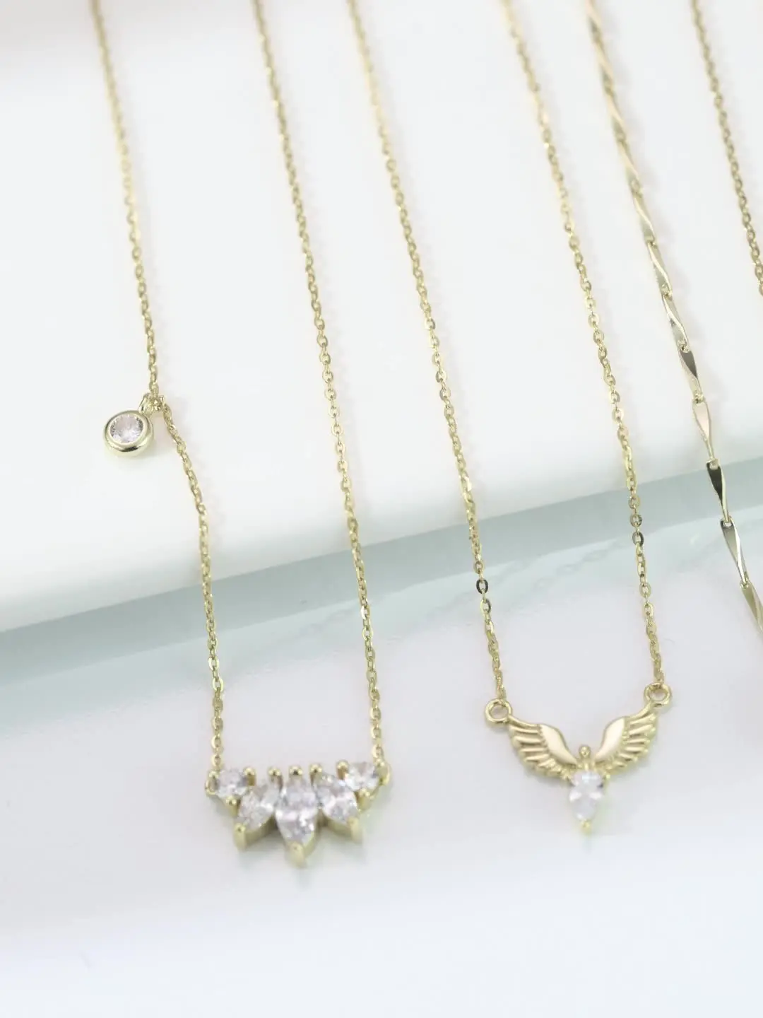 ORSA JEWELS Изящное ожерелье с подвеской в виде Феникса цирконом 5А стерлинговое
