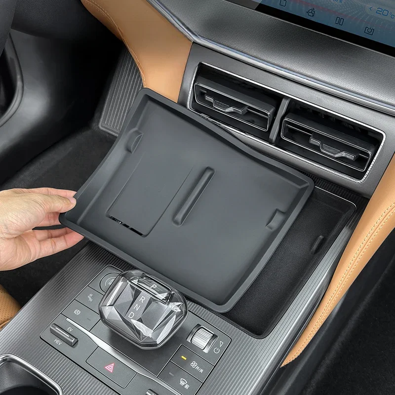 For BYD Song L DMI Special Car Wireless Charging Pad Silicone Non-slip Protection Mat Auto Interior Modification Accessories
