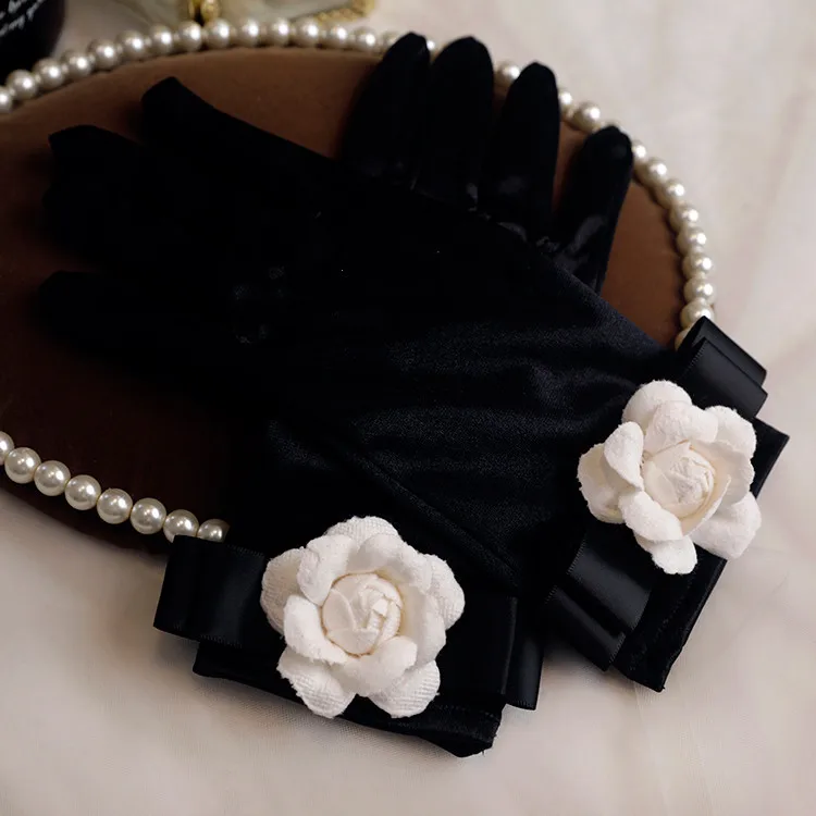 New Velvet Gloves Elastic Full Finger Gloves Soft Solid Thermal Mittens Elegant Women Etiquette Cycling Gloves Hand Warmer Gift