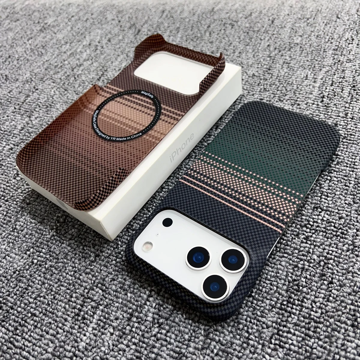 รูปสินค้า เคสกันกระแทก คาร์บอนไฟเบอร์ ลายพระอาทิตย์ตก สำหรับ iPhone 17/16/15/14/13/12 Pro Max