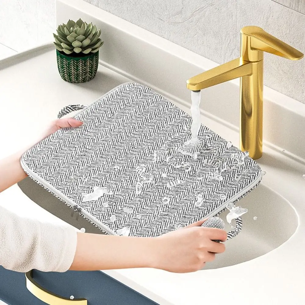 Large-Capacity Clothes Storage Bag With Handle Dust-proof Non-woven Storage Bins Closet Organizers with Lids Zipper 2