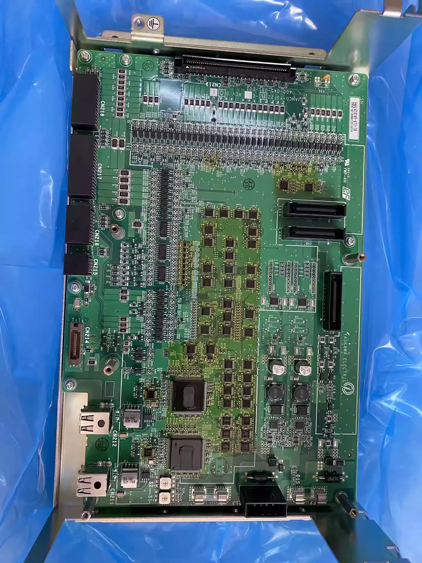 One set of JZNCD-YIO21-E/JANCD-YSF22B-E IO module board for robot DX200 substrate