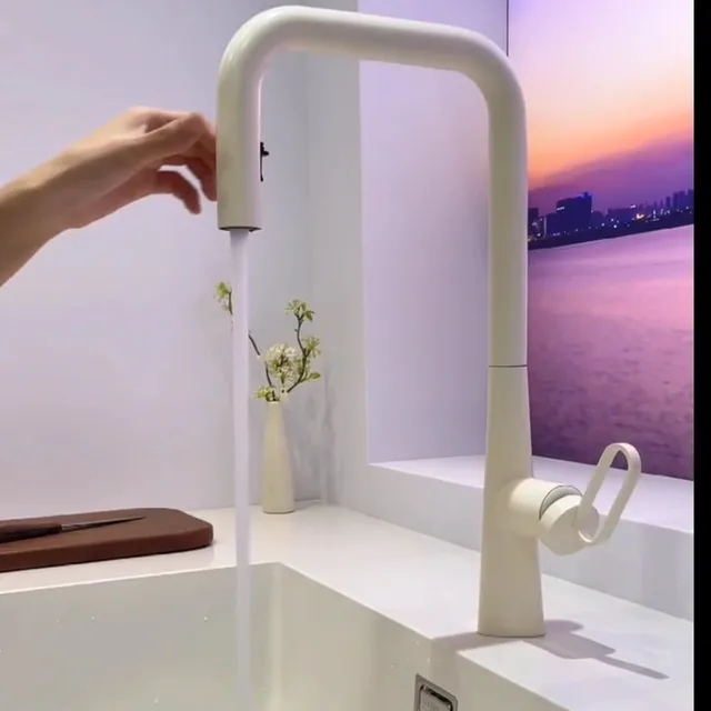 ก๊อกน้ําห้องครัวดึงเดี่ยวทองเหลืองหมุนร้อนและเย็นแปรงทอง Water Saving Decked Sink Mixer Tap ใหม่แฟชั่น 2