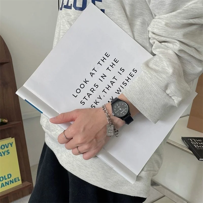 Stylish Silicone Strap Multicolor Student Quartz Wristwatch with Adjustable Fit
