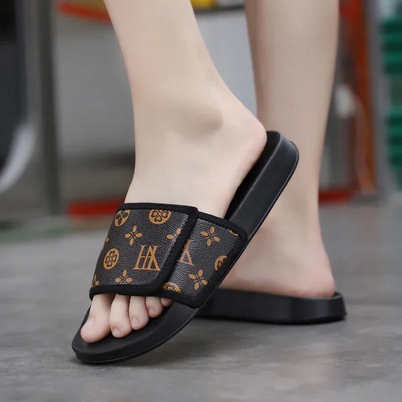 Soft slippers summer slippers anti slip sandals closed toe sandals Men's Genuine Leather Sandals Comfortable Man Sandal House Slippers Man Summer Shoes