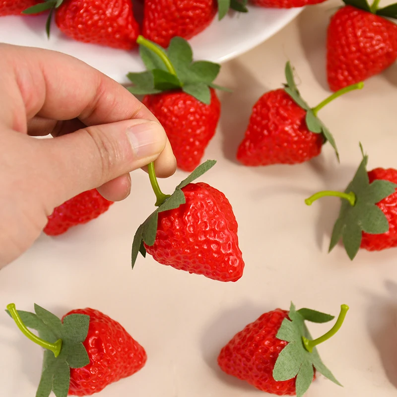 10/20Pcs Artificial Strawberries Fake Plastic Fruit for Home Kitchen Garden Decoration Photo Props Christmas Party DIY Decor