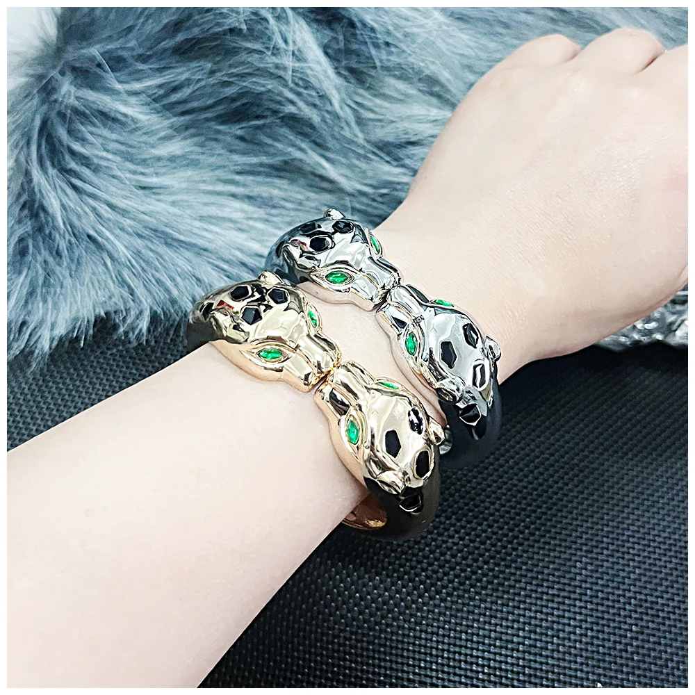 Fashion Gold Plating Leopard Bracelet Animal Bangle for Women Enamel Black Color Statement Cuff Bangle Costume Bracelet Jewelry 4