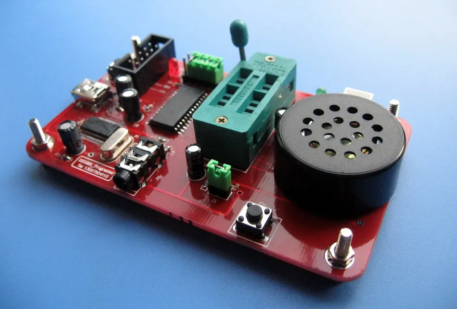 

Программатор микросхем ISD1820B, устройство записи, USB интерфейс, прямая компьютерная запись, запись голоса клонирования