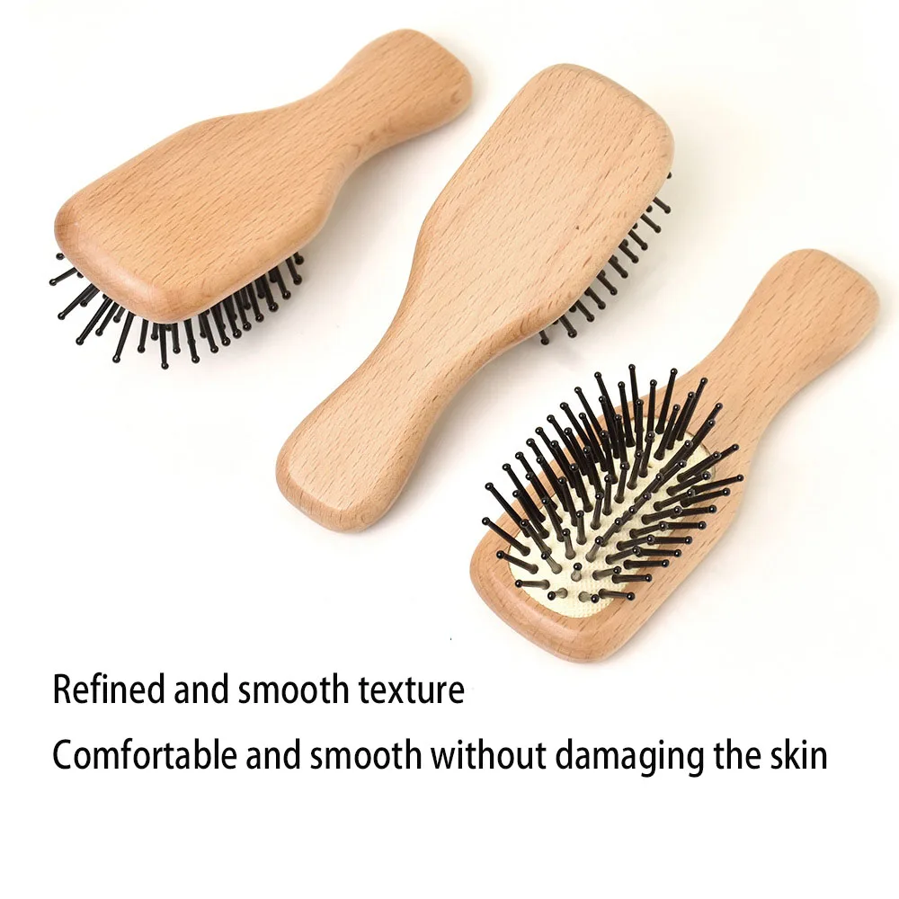 Brosse de massage pour le cuir chevelu avec manche en bois de hêtre