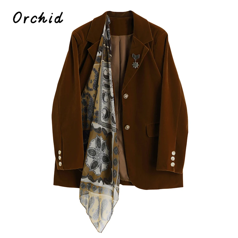 

2023 High-end Blazer Coat Women Pattern Autumn Velvet Retro Shoulder Pad with Scarf Badge Loose Buttons Single Breasted Jacket