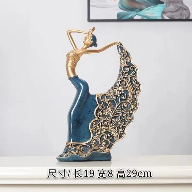 ヨーロッパ式の現代的なシンプルな工芸品クジャク踊り子の家を飾る ヨーロッパ式の現代的なシンプルな工芸品クジャク踊り子の家を飾る