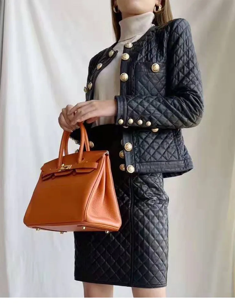 Рисунок 3 - Женская короткая куртка из натуральной овечьей кожи