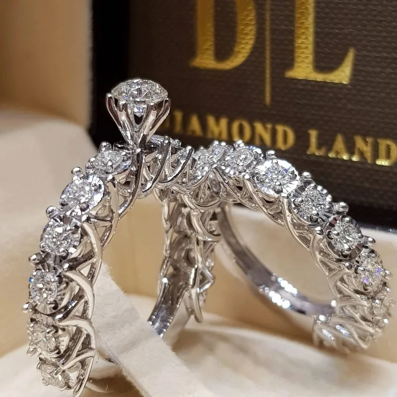 Elegantes Silberfarbenes Ringset mit Weißen CZ-Steinen für Damen Party Alltags- und Hochzeitsschmuck