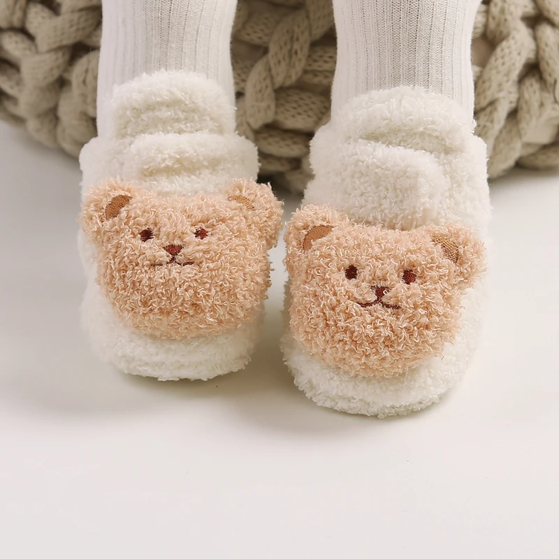 Suefunskry Baby Fuzzy Booties Cute 3D Bear Head Pattern Soft Sole Non-Slip Crib Shoes for Fall Winter