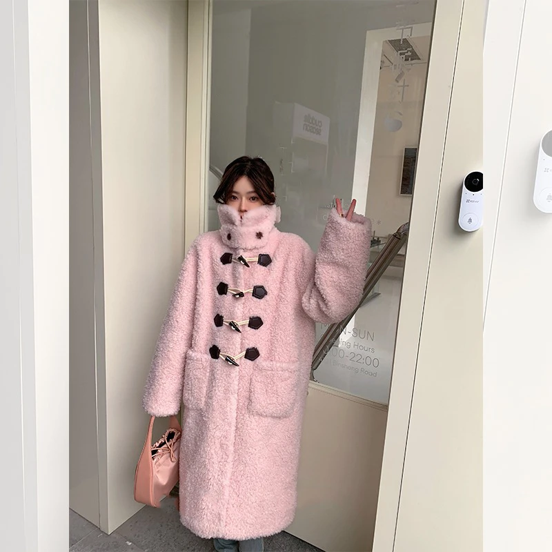 Winter Thickened Warm Fur Coat Women's Fashion Wool Fur Long Coat Lapel Design Outdoor High-end Keep Out The Cold Wool Coat