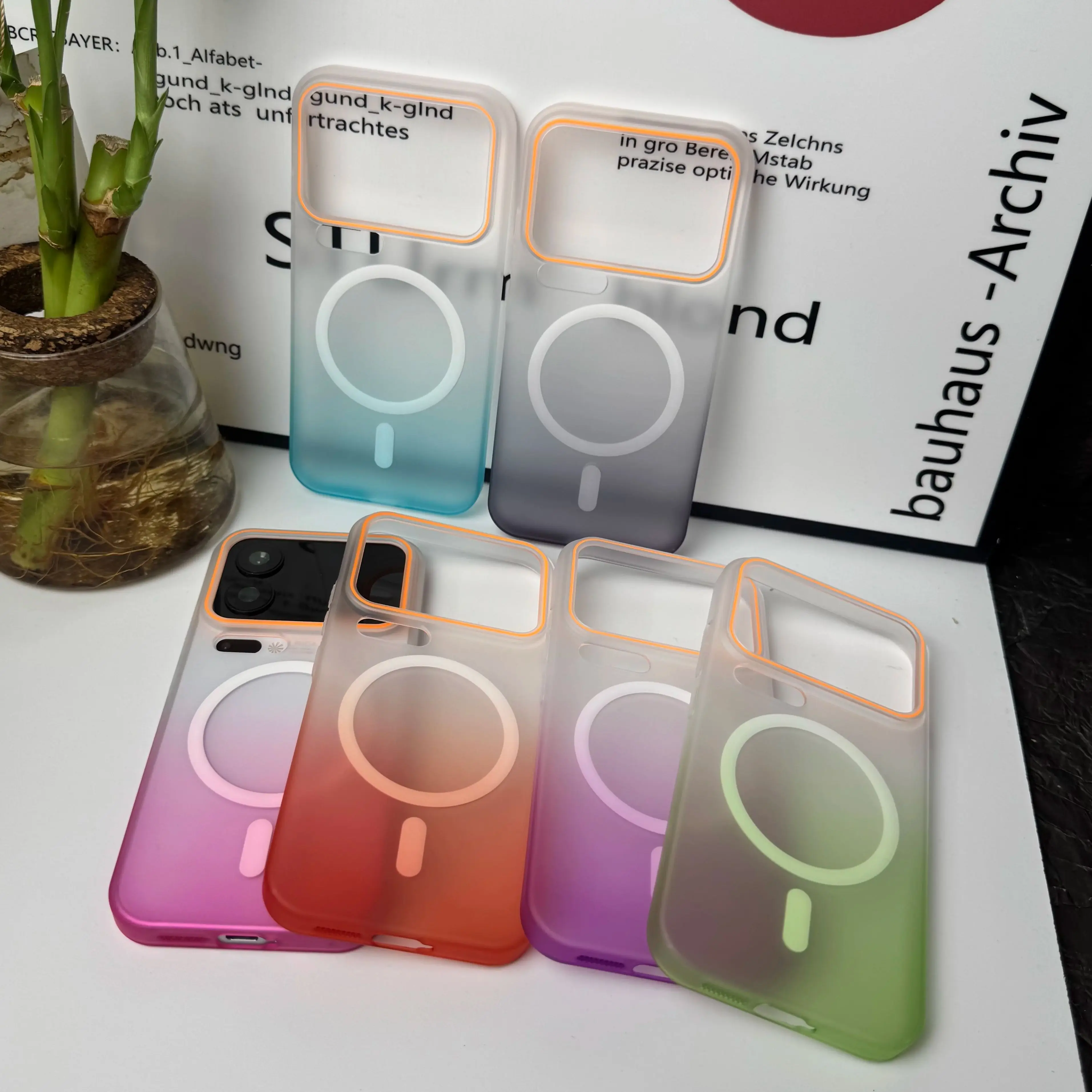 UltraThin Gradient Matte Clear Magnetic Case - Magsafe Compatible PC Armor Cover