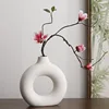 Flat Minimalist Simple Vase Donut Shape Single Flower Pot Home Wedding Decoratio Hollow Ornaments Circle Flower Arrangement Vase 6