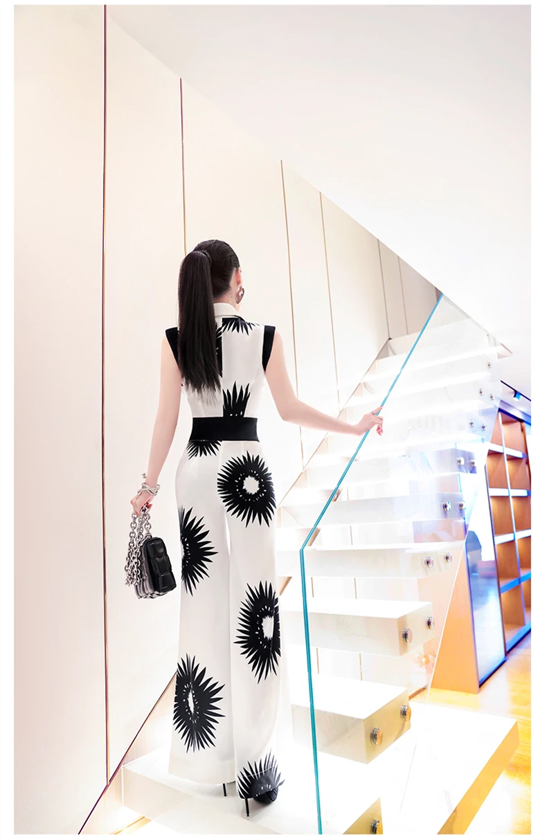 Рисунок 2 - Женский офисный комбинезон без рукавов