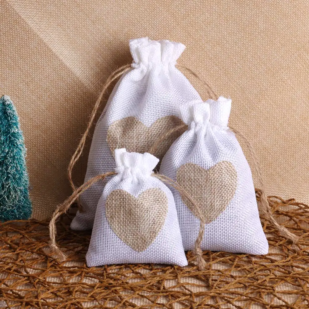 하트 아마 포장 파우치, 코튼 리넨 크리스마스 파티 웨딩 삼베 드로스트링 선물 가방, 8x10cm, 10x14cm, 13x18cm, 10 개