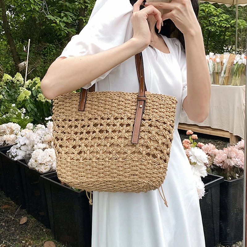 Solid Color Large Capacity Women's Beach Vacation Bag Internet Red Handheld Grass Woven Tote Bag