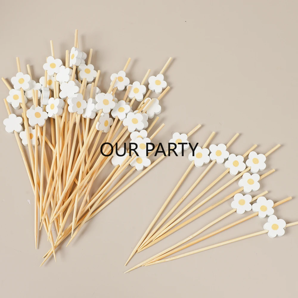 Disposable Food Picks 100Pc Sweet Daisy Flower Disposable Bamboo Food Picks Dessert Fruit Forks for Kids Birthday Wedding Baby Shower Party Decoration
