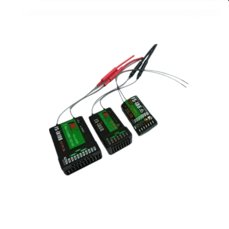 Vue rapprochée du récepteur Flysky FS-IA10B 6CH 2.4G, boîtier noir et connecteurs dorés