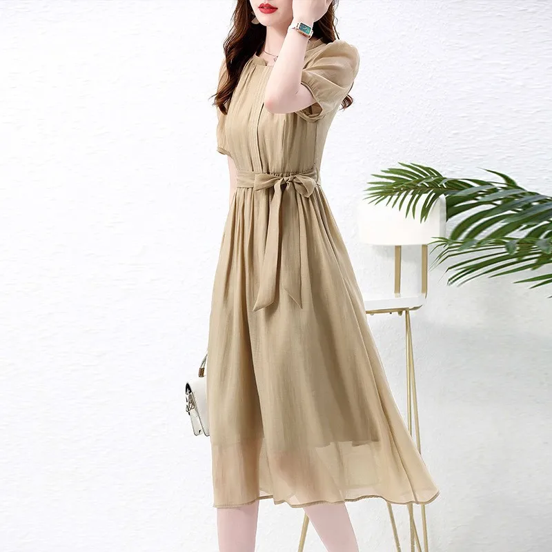 

Dress female summer 2023 new design sense of temperament waist slimming French chic beautiful skirt