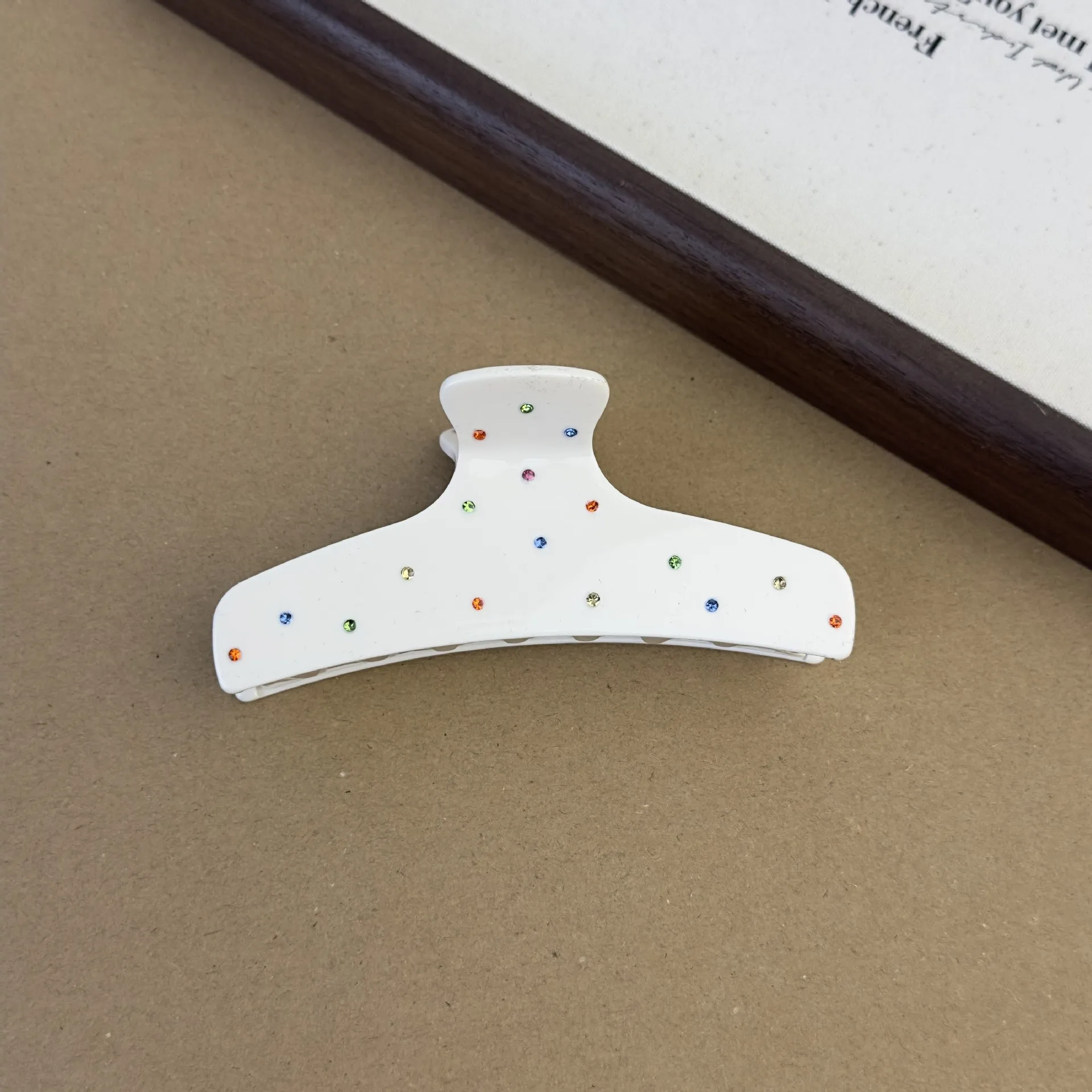 01 White one letter