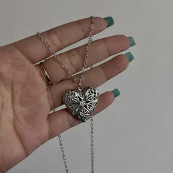 Romantic Heart Locket Pendant Silver Necklace - Openable Photo Frame Charm Jewelry Gift (04)