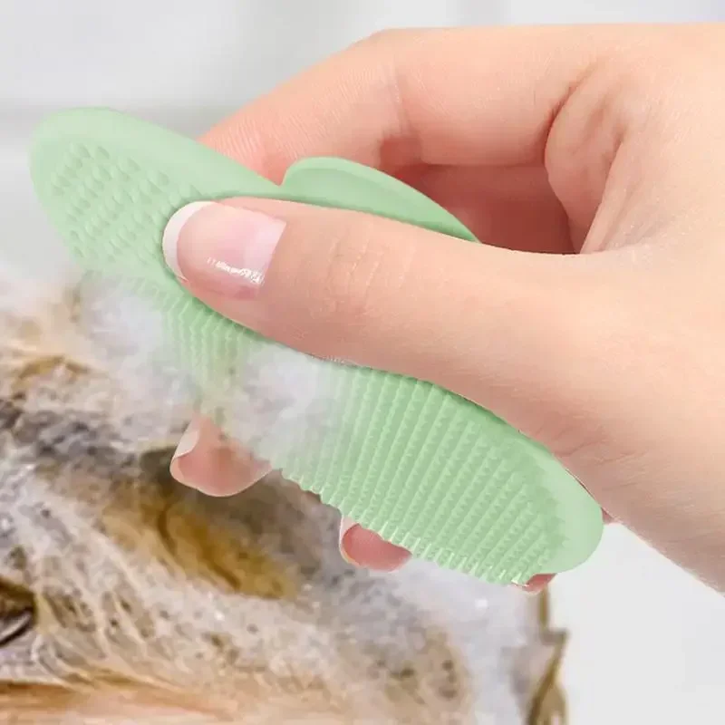 Infant Bathing Silicone Soft Shampoo Brush for Baby 1pcs Silicone Kids Shower Brush Head Hair Washing Massage Brushes Wipe Comb